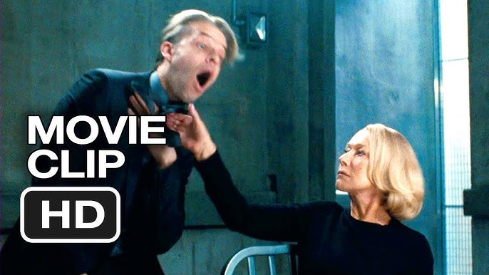 Red (3/11) Movie CLIP - Why Are You Trying to Kill Me? (2010) HD 