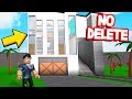 I DID THE NO DELETING CHALLENGE IN ROBLOX BLOXBURG!!