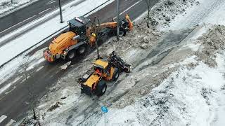 Veekmas RG286 and Wille 865 with Pome U-plow