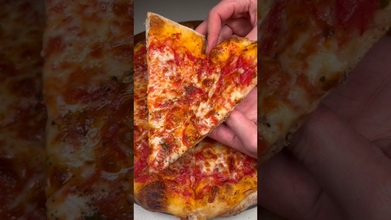 The most important meal of the day🍕