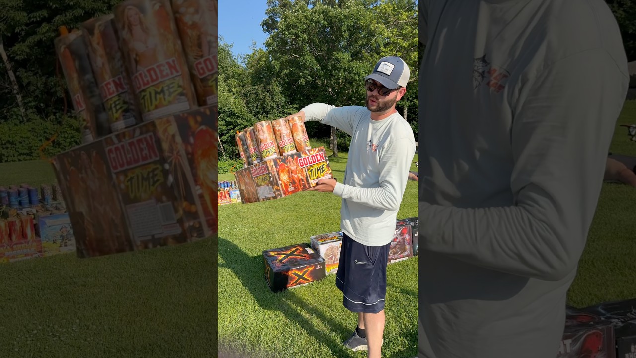 GOLDEN TIME 9 SHOT FIREWORK HUGE WILLOWS #Fireworks #Firework #Pyro #Pyrotechnics #Shorts