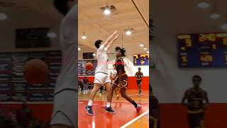 Spin and assist #youtubeshorts #shorts #basketball #basketballshorts #jvbasketball #nyc
