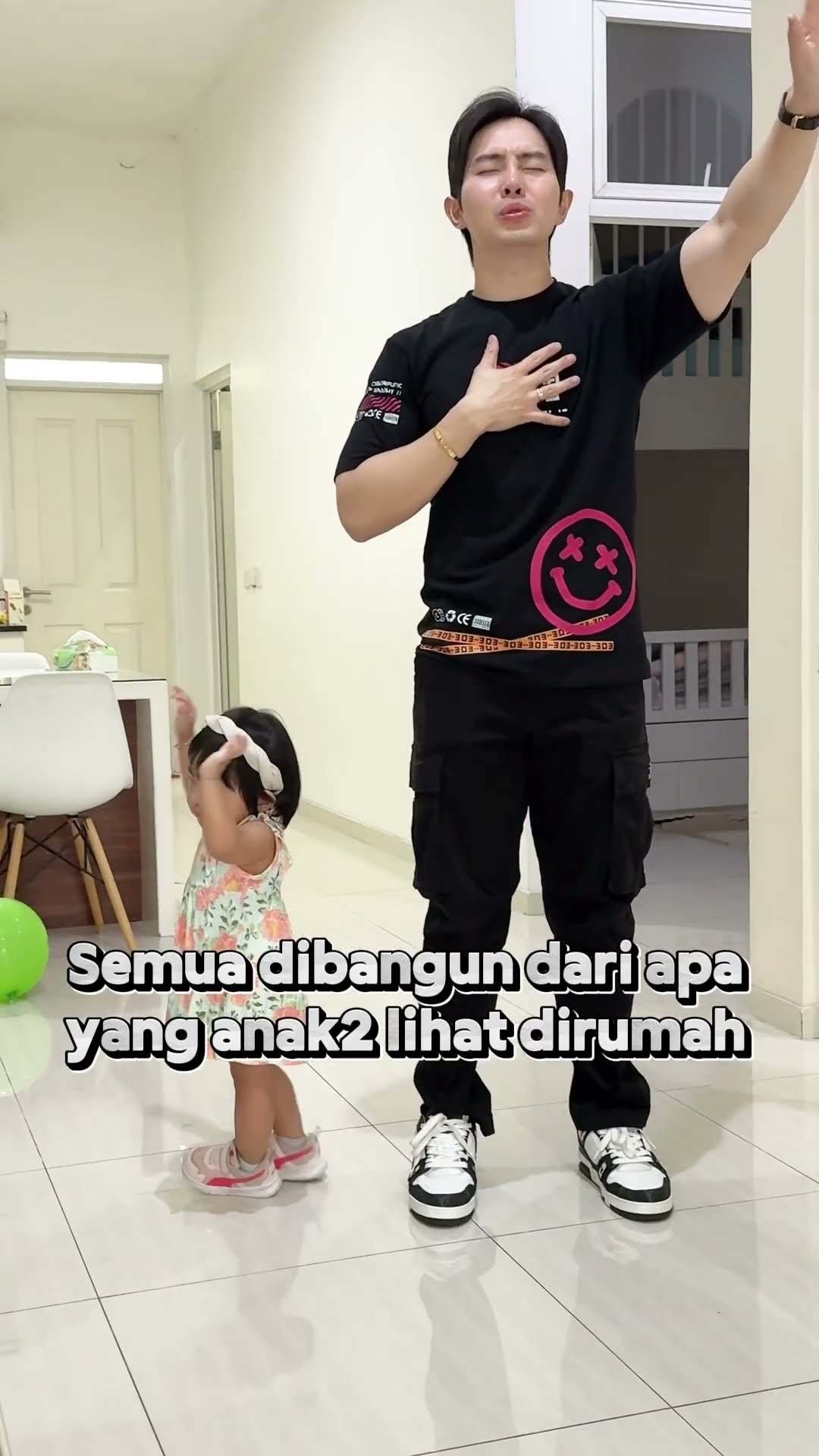 aku jadi ikutan krna melihat suami yang setiap hari pake Lututnya untuk berdoa?