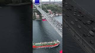 İstanbul Boğazındaki Köprülere Türk Bayrakları Asıldı