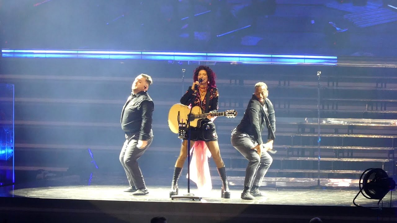 Shania Twain (10) Honey I'm home (Vancouver, Canada) (02052023) YouTube