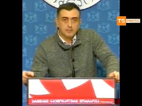 სერგო რატიანი მოსახლეობასთან შეხვედრისას
