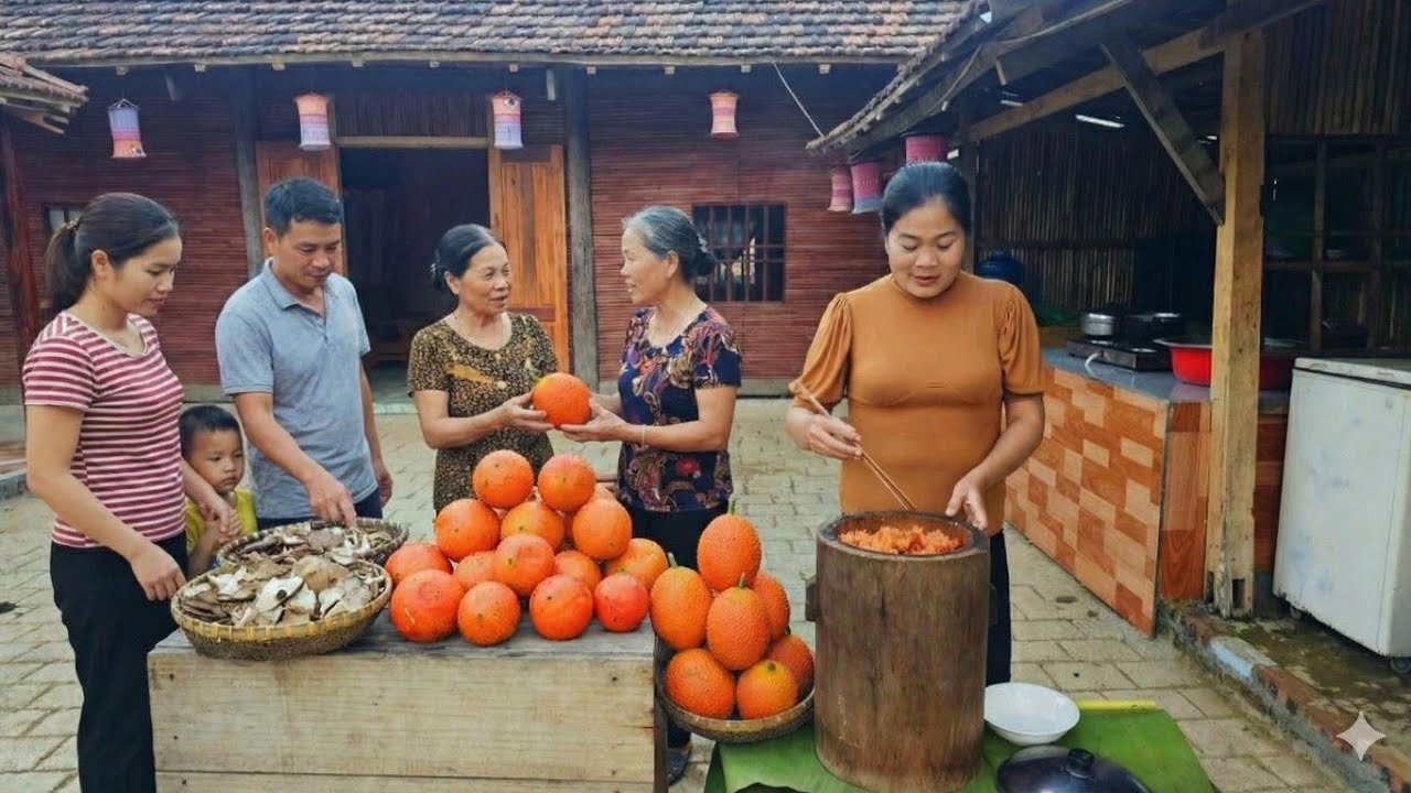 NHAT & KONG harvested a lot of gac fruit and mushrooms to sell to the villagers.