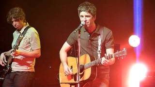 Noel Gallagher's High Flying Birds - If I Had A Gun (06.12.11)