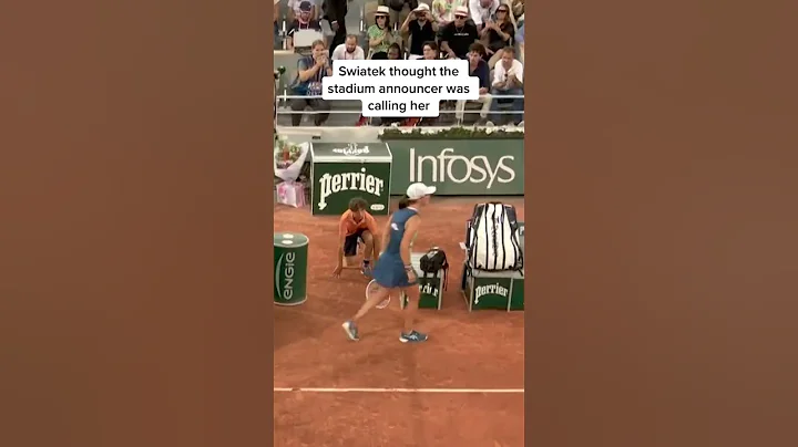 Another CLASSIC Iga Swiatek moment from Roland-Garros 🤣 #shorts #rolandgarros #igaswiatek