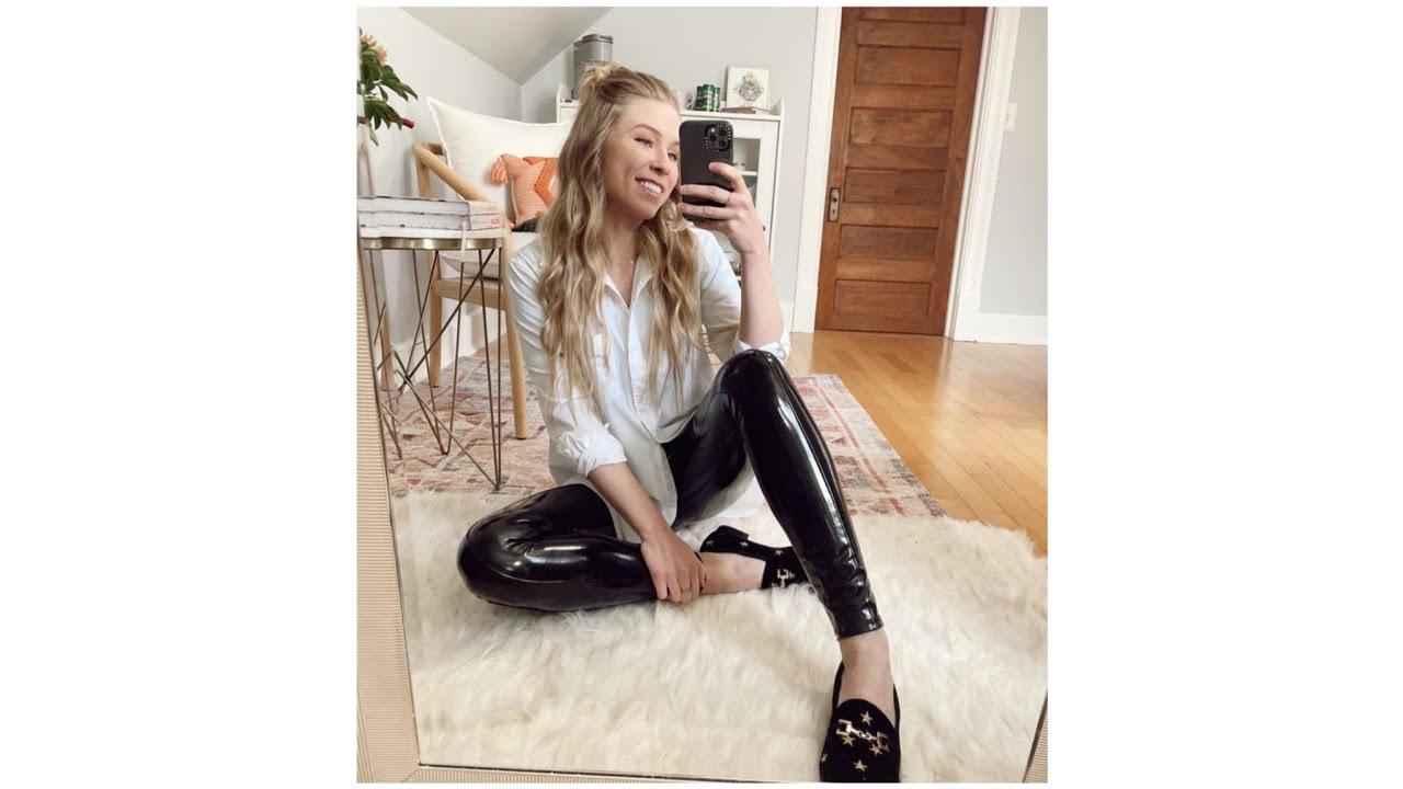 35 women's in leather Leggings pants Outfits//balck leather outfit//latex & faux leather leggings 