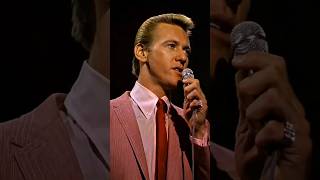 Unchained Melody [1965] - Bobby Hatfield (The Righteous Brothers) l 🎶🎺🎶 l #viral #love #lyrics