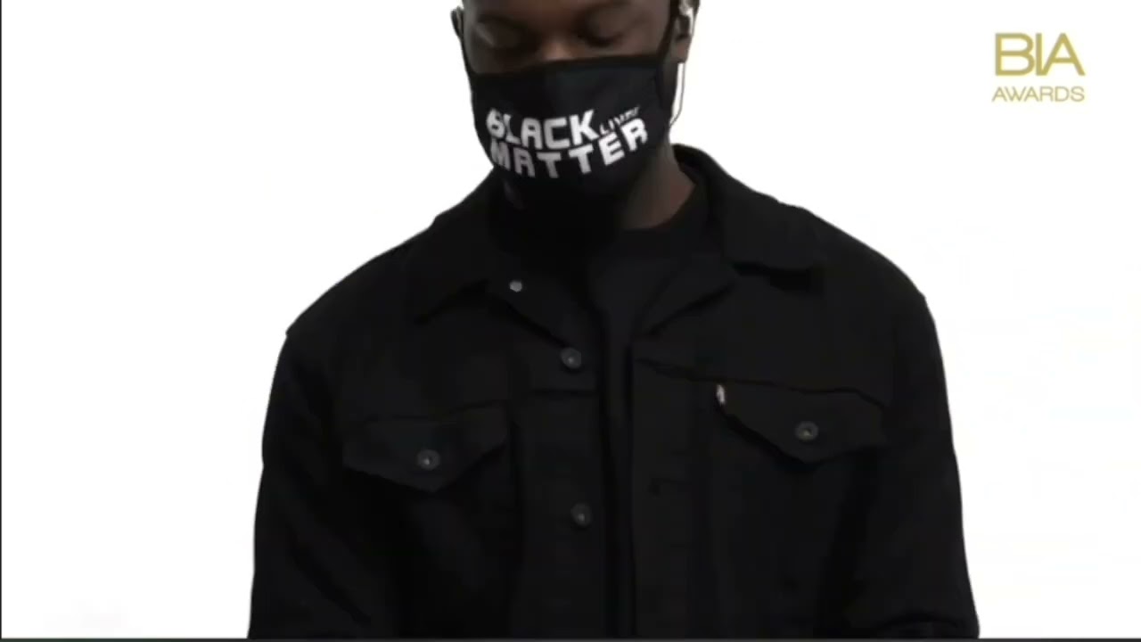 Estelle sings "True Kinda Love", hit from Steven Universe at 2021's BIA Awards