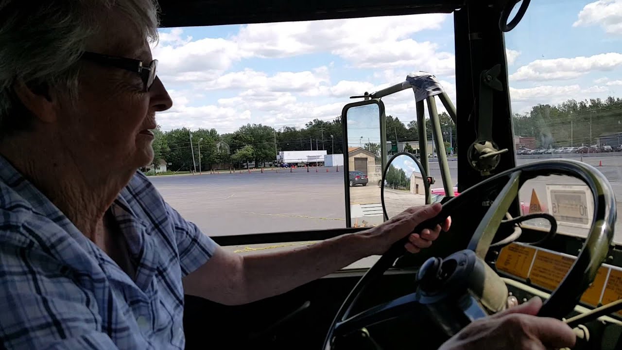 Edeltrude Wheeling Military 6x6 Tractor Trailer - YouTube