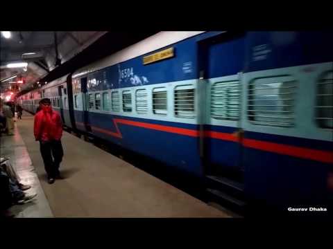 #Offlink || Okha Gorakhpur Express at Gwalior Jn with Ludhiana WAG-7 27275 || Indian Railways