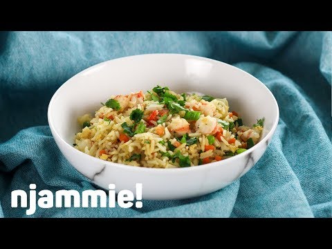 Video: Gebakken Rijst Met Groenten