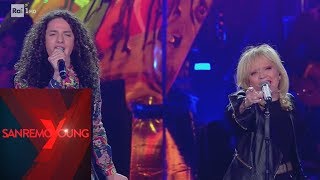 Vignette de la vidéo "8° Duetto: Antonio Vaglica e Rita Pavone cantano "Fortissimo" - Sanremoyoung 01/03/2019"