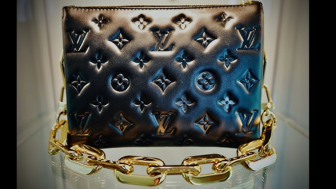 but Jennas C bag already looks pitted and worn, Louis Vuitton Editions  Limitées Wallet 379116