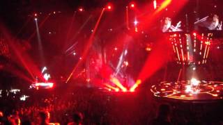 Muse - 14 - Time Is Running Out (AccorHotels Arena Bercy, Paris - 26-02-16)