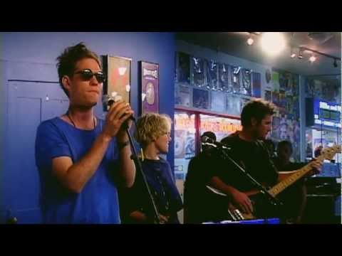 Architecture in Helsinki - Escapee (Live at Amoeba)