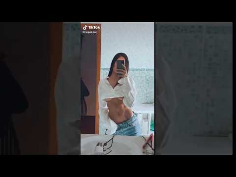 Nip slip down blouse hot girl doing tik tok - Subscribe for more