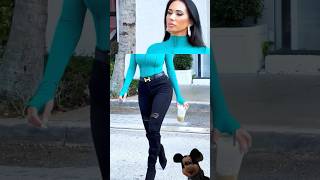 Graceful Lady Strolling Along the Road 4 style fashion naturetechtv