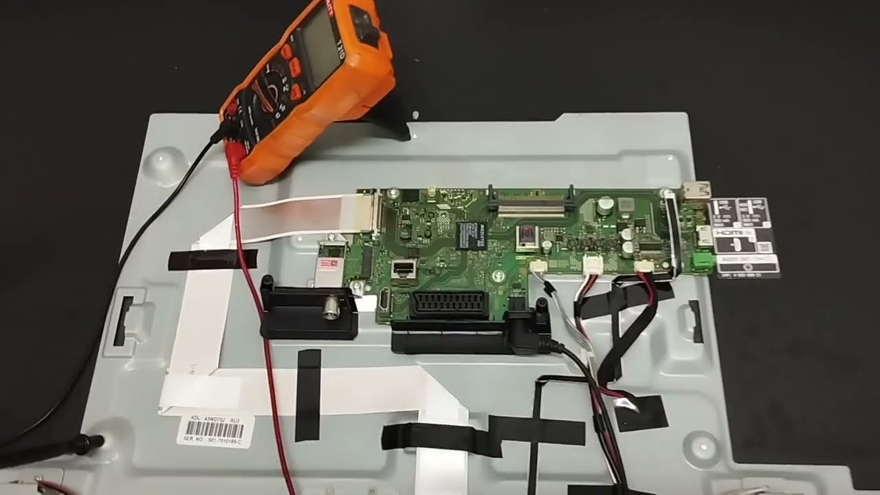 SONY KDL-43WD752 не включается