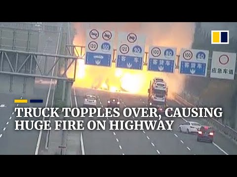 Truck topples over, causing huge fire on highway in China