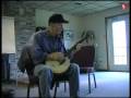 Walt koken plays banjonique