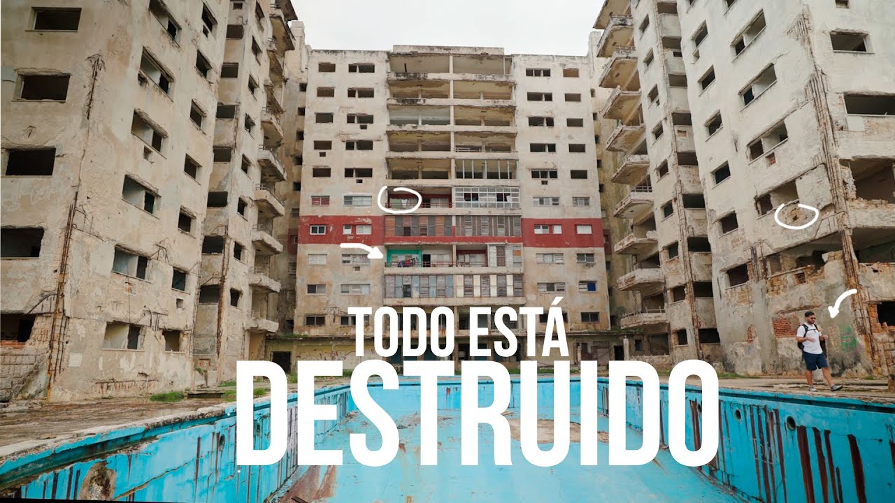 EXPLORANDO un EDIFICIO DESTRUIDO en LA HABANA que FUE de MILLONARIOS antes del 59 | EDIFICIO RÍO MAR