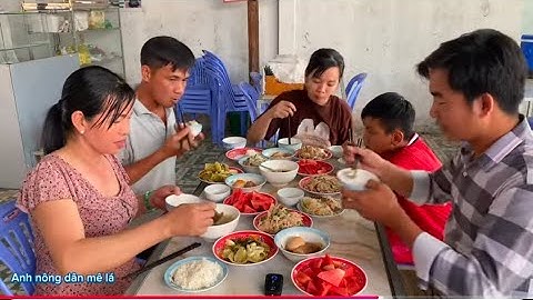 Nay 29 tết nhà anh chị tư cúng rước ông bà