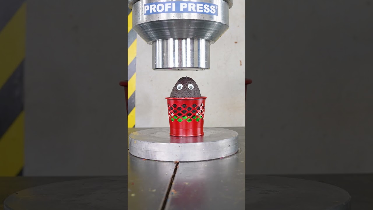 Crushing a Wooden Object  🪵💥 Smooth, Clean & Powerful! 😌✨ 