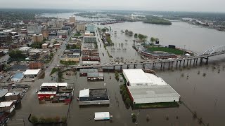 Hesko Flood Barrier Fails in Davenport Iowa | Mississippi River