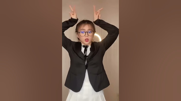 pov: the nerd got pushed on stage by the mean girls at school