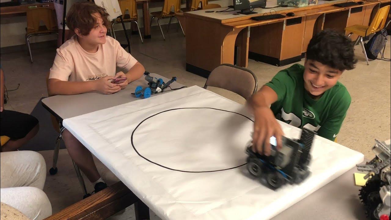 Vex vs Lego Mindstorms BATTLEBOTS! YouTube