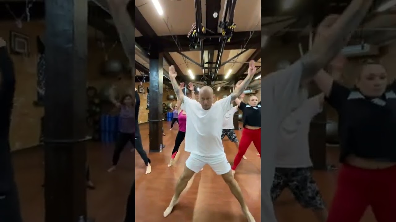 Simetrica Sasha Oshkin