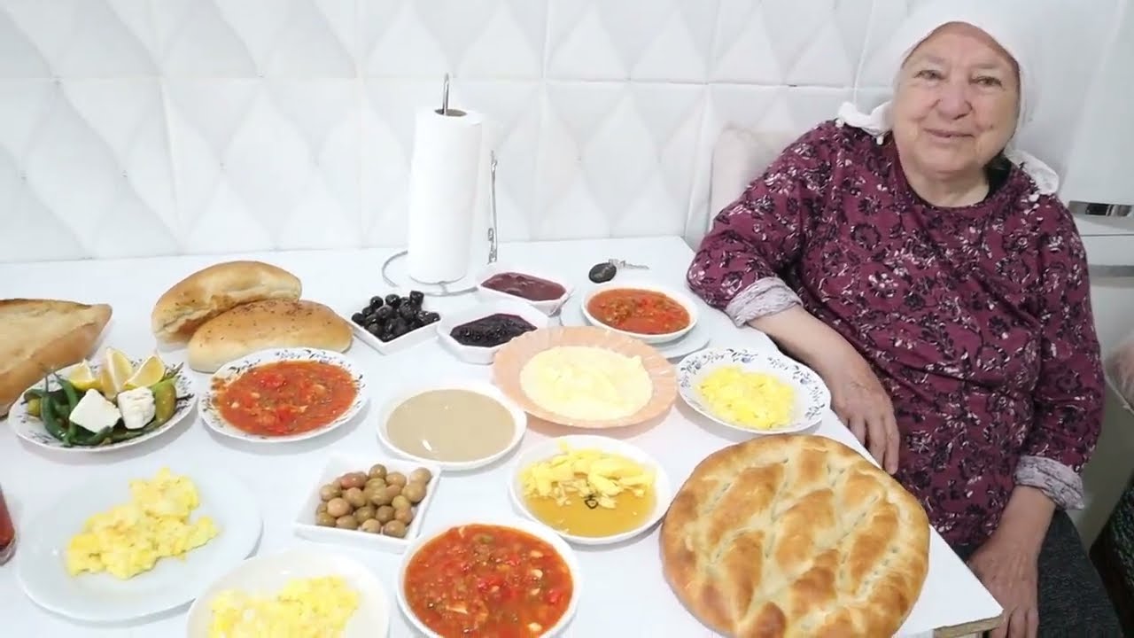 اليوم لازم أنداري عمتي ام نيازي 🧇وطريقة عمل البقلاوة من العجين حتى الشوي