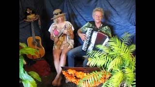 Adelita (français) - Iris Valin & Paula Narvanmaa