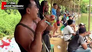 Detik-detik narik ikan bawal babon di pemancingan andir terbaru
