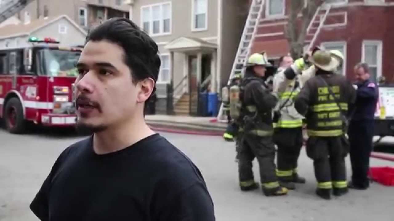Man Saves Family From Pilsen Fire - YouTube