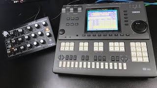 Using Yamaha QY-700 MIDI Sequencer (Pattern Mode) for Dawless Live Jamming