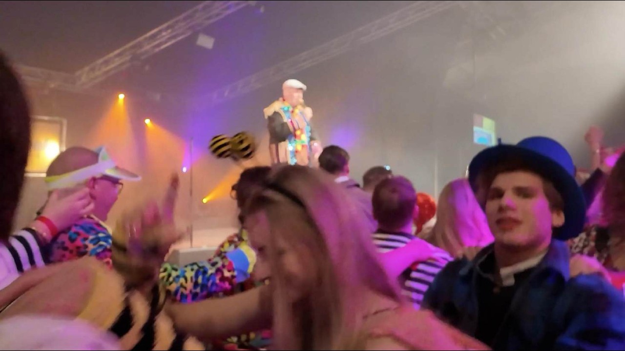 Openingsbal carnaval in Wijk bij Duurstede