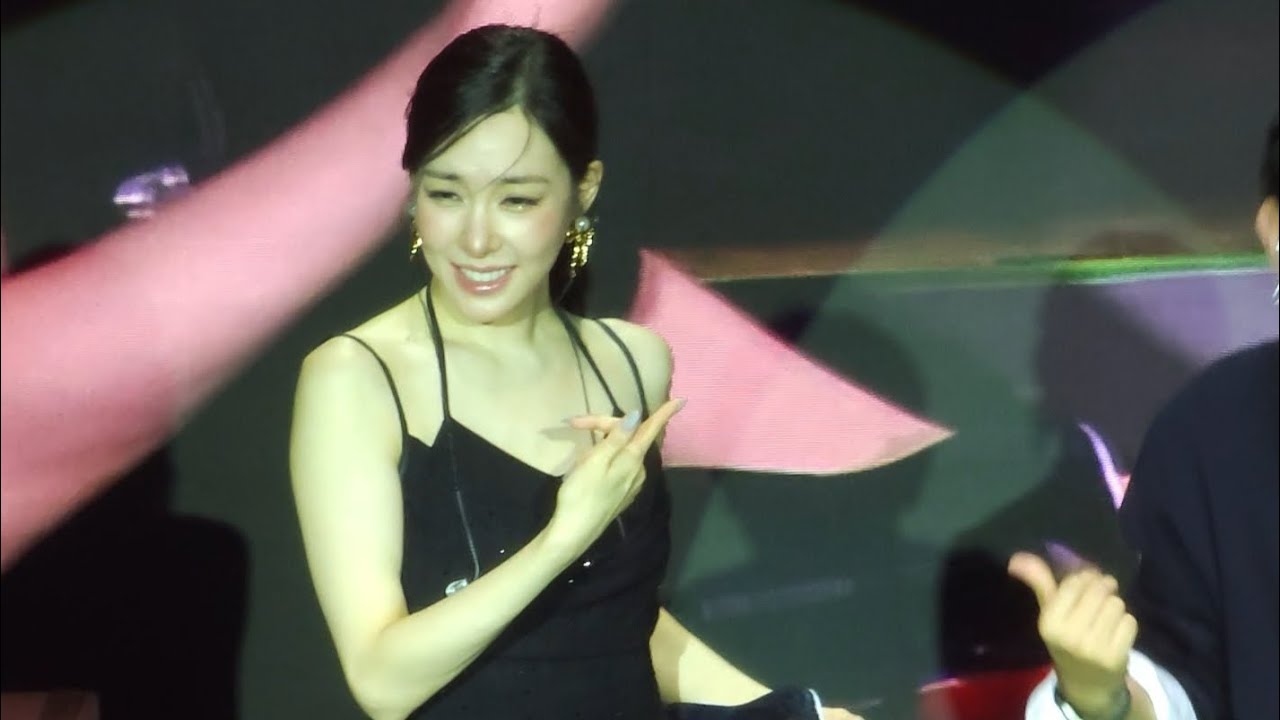 [4K Vertical Fancam] (Game Time) Tiffany Young Here For You in Manila  #TiffanyYoung #HFYinManila