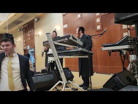 שיעה פרידמן 🎹 אושי פרוש 🎤  ניגוני מירון 🔥🔥