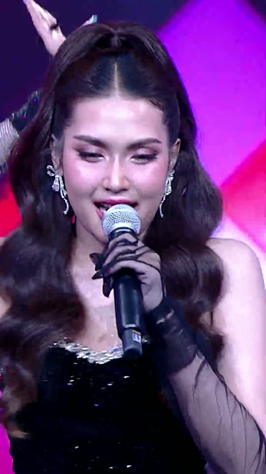 ดิง ดิ้ง ด่อง / พราว ภัทราวดี #workpoint23 #หมอลำไอดอลซีซั่น2