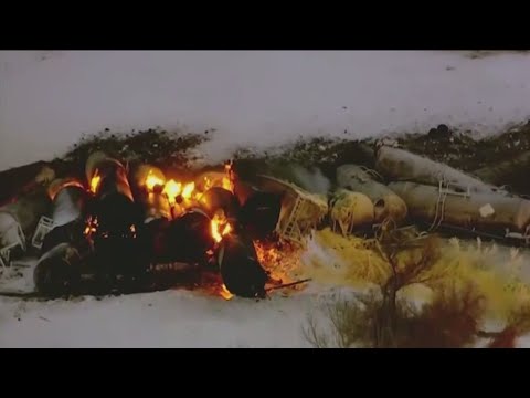 Train derails, catches fire forcing Minnesota residents to evacuate ...
