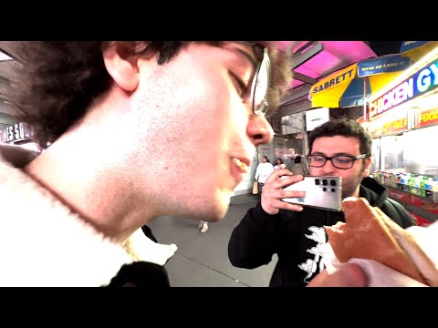 marcy e nico provano tutti gli hotdog di newyork per stare male