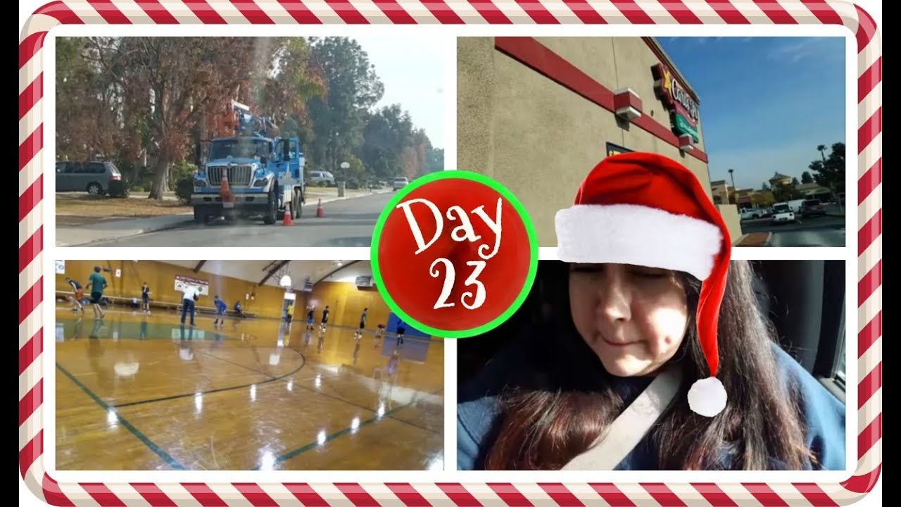 VLOGMAS 2017 Day 23 | Christmas past & Carls Jr - YouTube