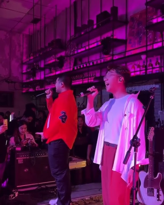 #Sezairi  - ‘IT’S YOU’ LIVE WITH KALEB J! #KalebJ #ItsYou #Undertones #Pop #Shorts