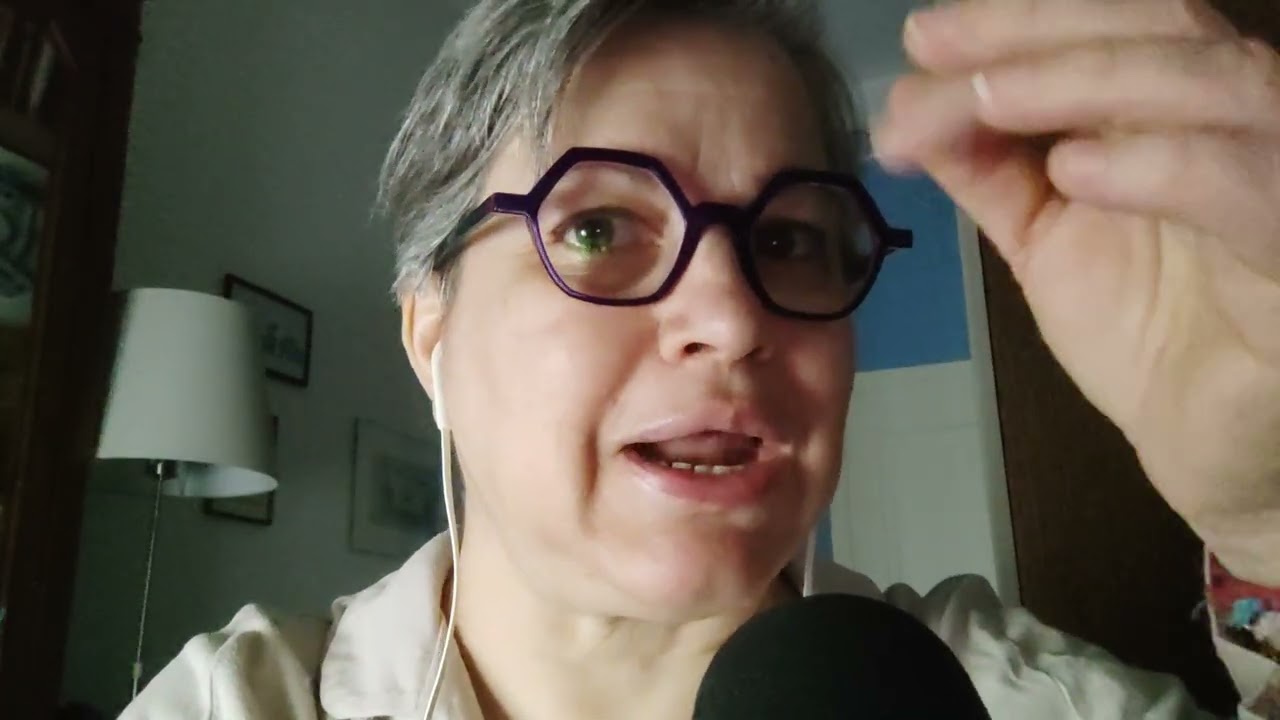 Asmr - trucco con folletto e elementi della natura per Matilde 