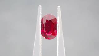 Mozambique Pigeon's Blood Ruby: 1.61ct, Oval-Cut for Classic Ring Design